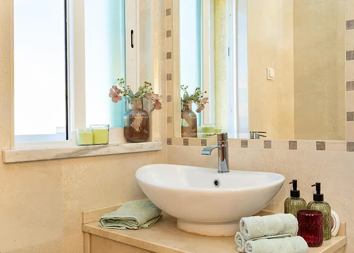 Citrus Residence, Serene Lemon Blossom * Quinta do Conde